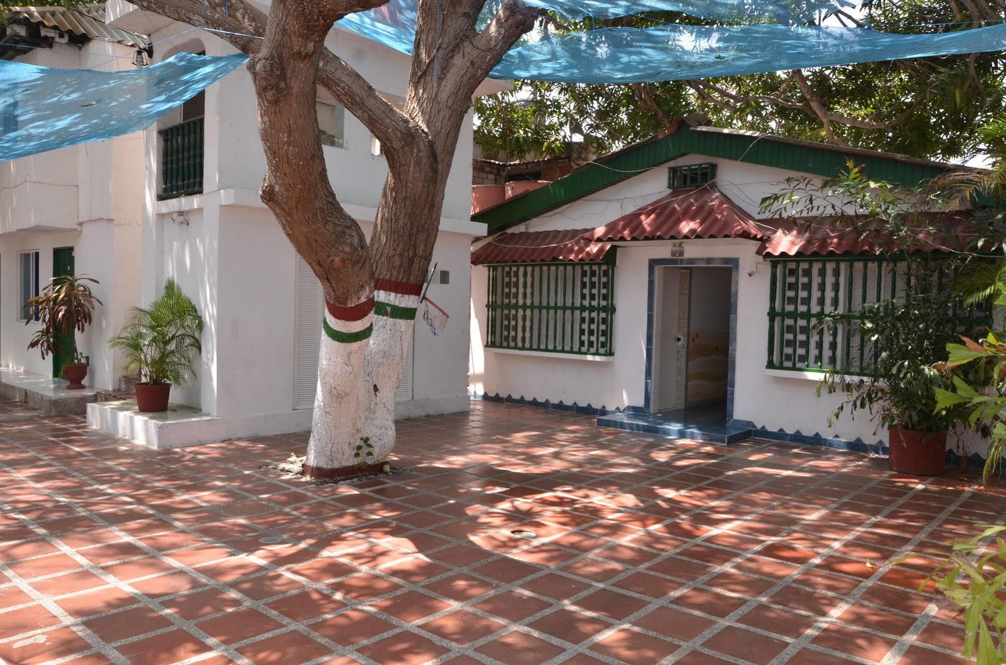 Hotel Vargas Airport Cartagena Eksteriør billede