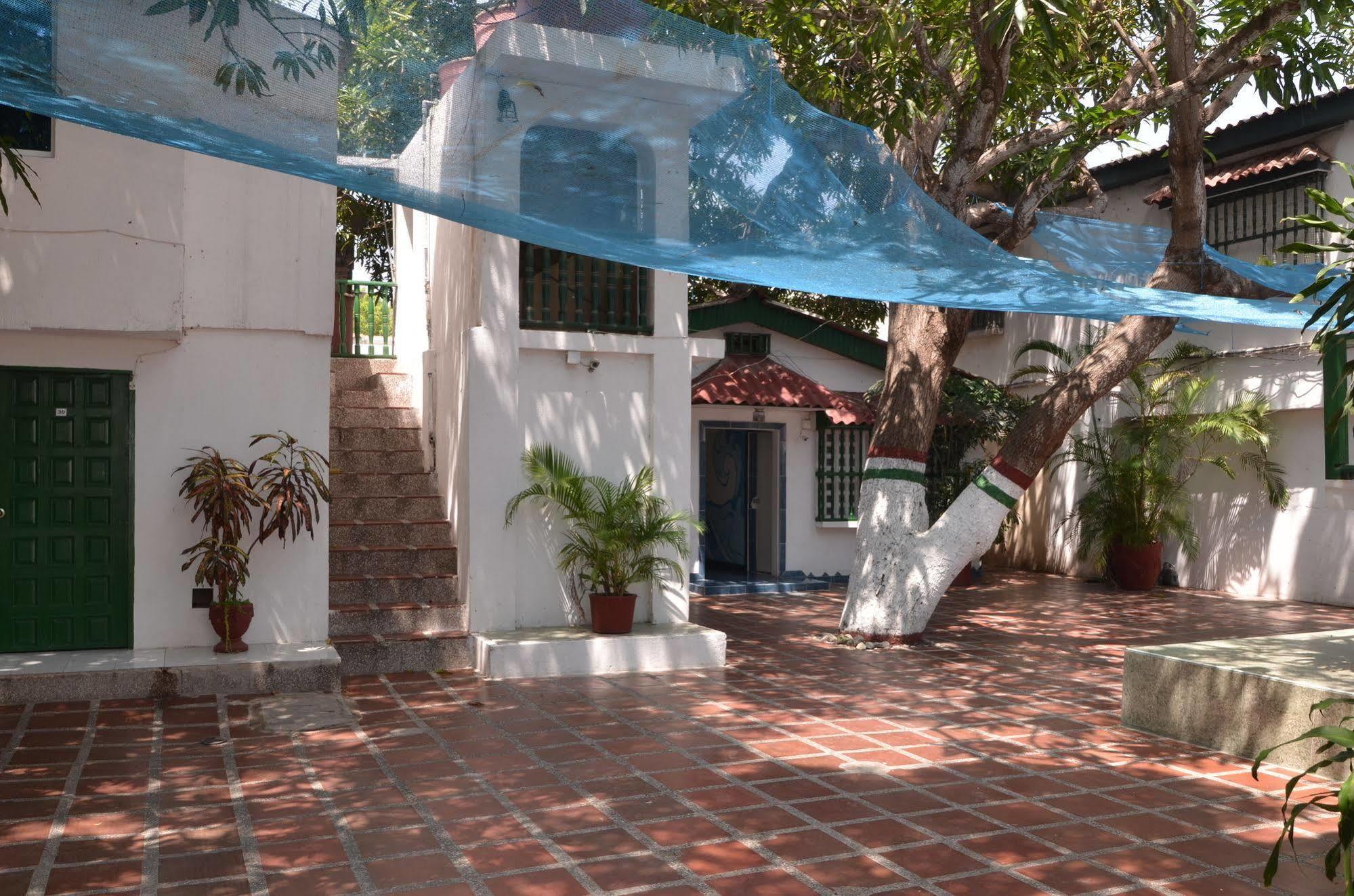 Hotel Vargas Airport Cartagena Eksteriør billede