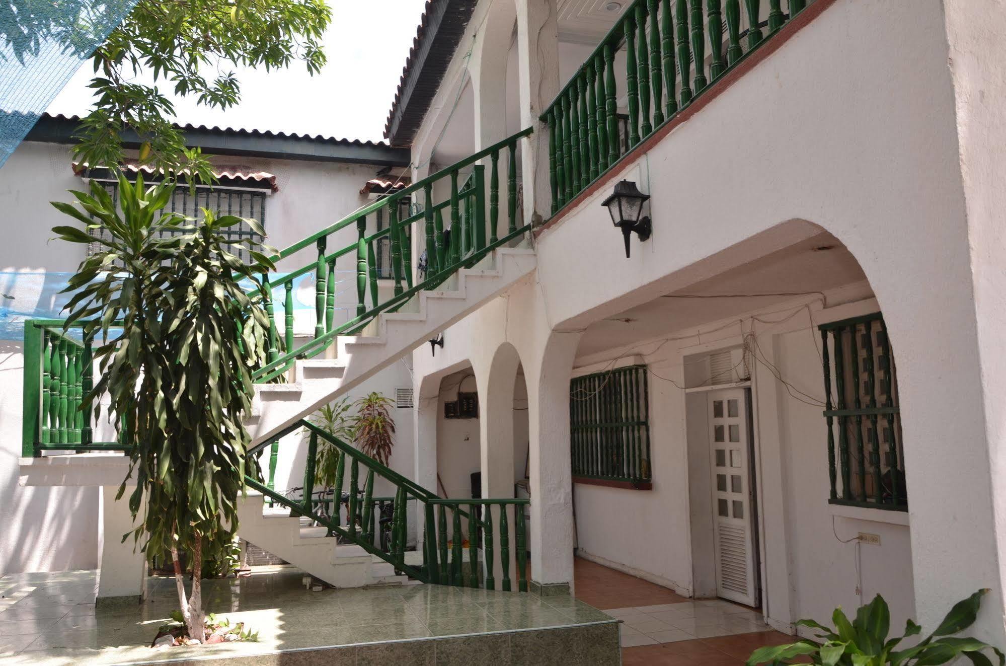 Hotel Vargas Airport Cartagena Eksteriør billede