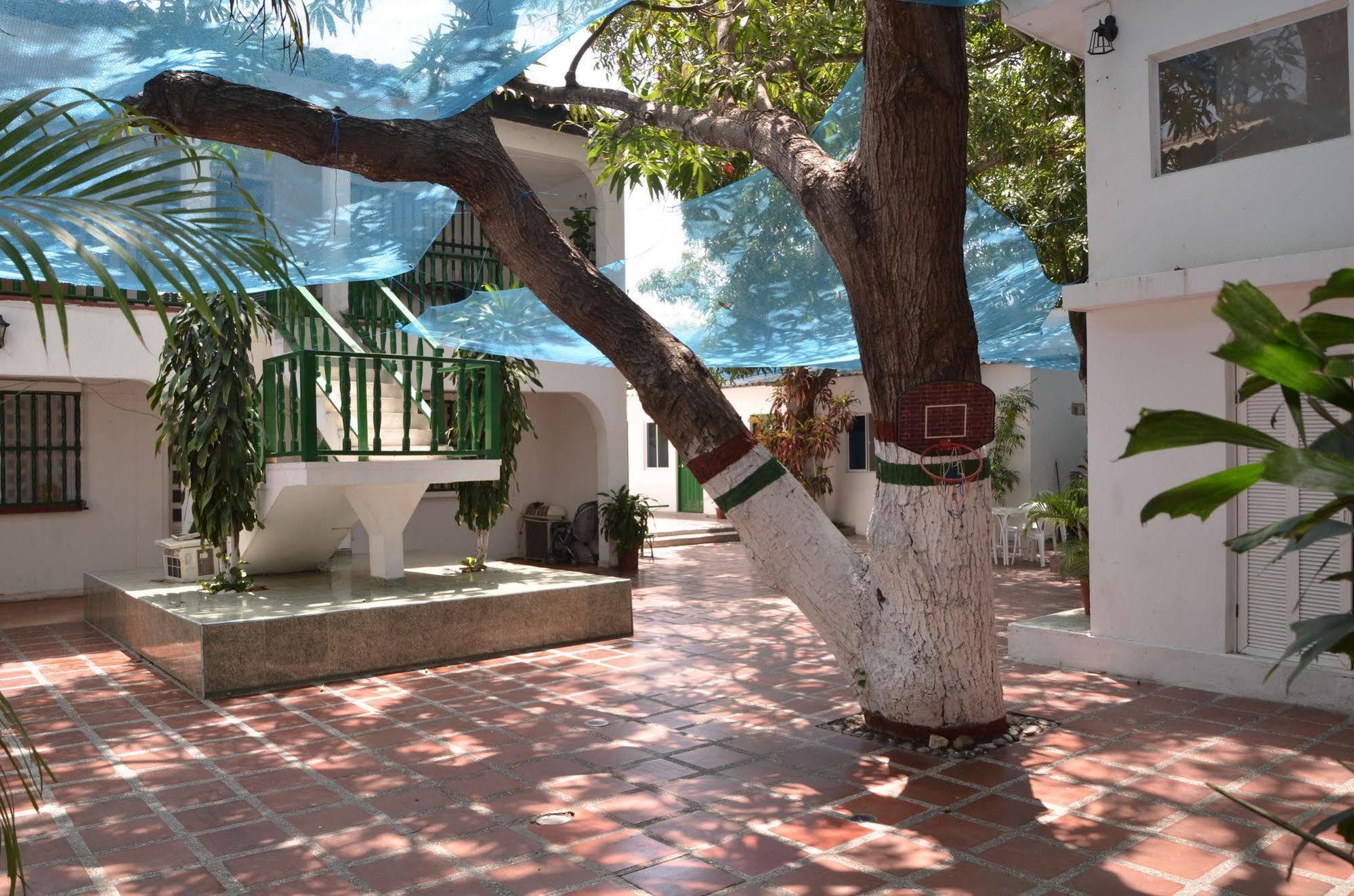 Hotel Vargas Airport Cartagena Eksteriør billede