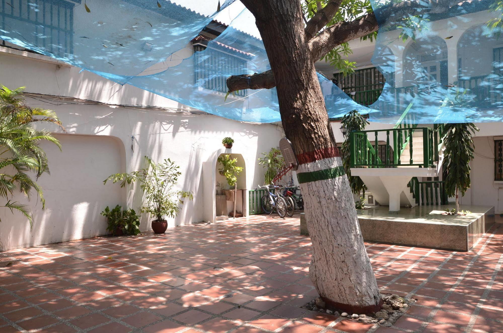 Hotel Vargas Airport Cartagena Eksteriør billede