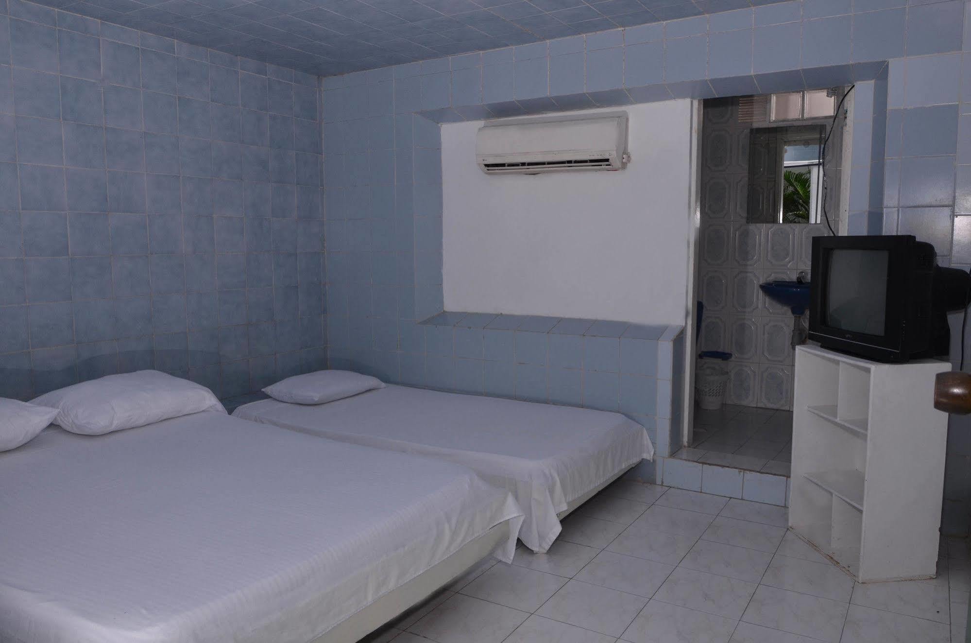 Hotel Vargas Airport Cartagena Eksteriør billede