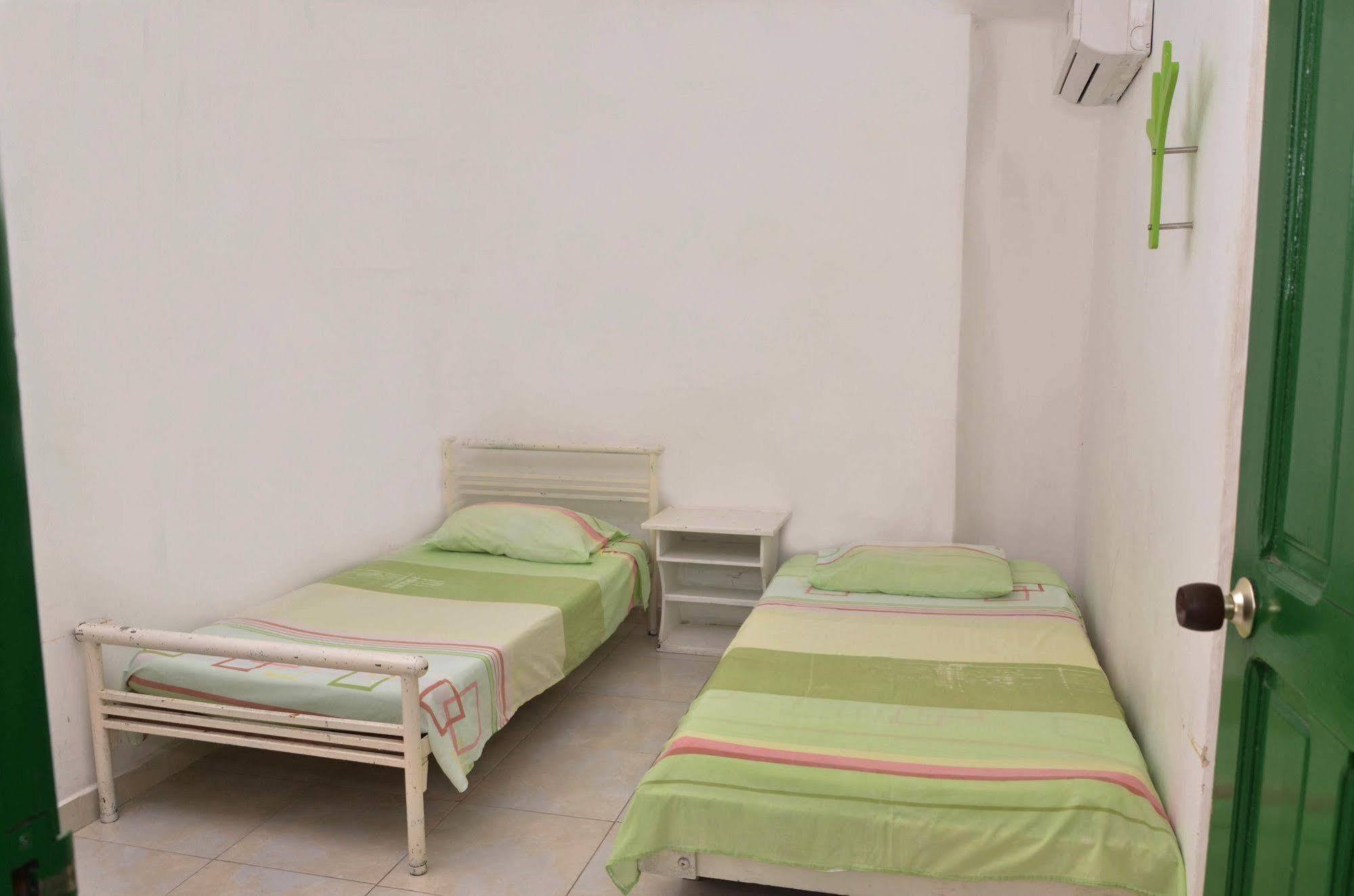 Hotel Vargas Airport Cartagena Eksteriør billede
