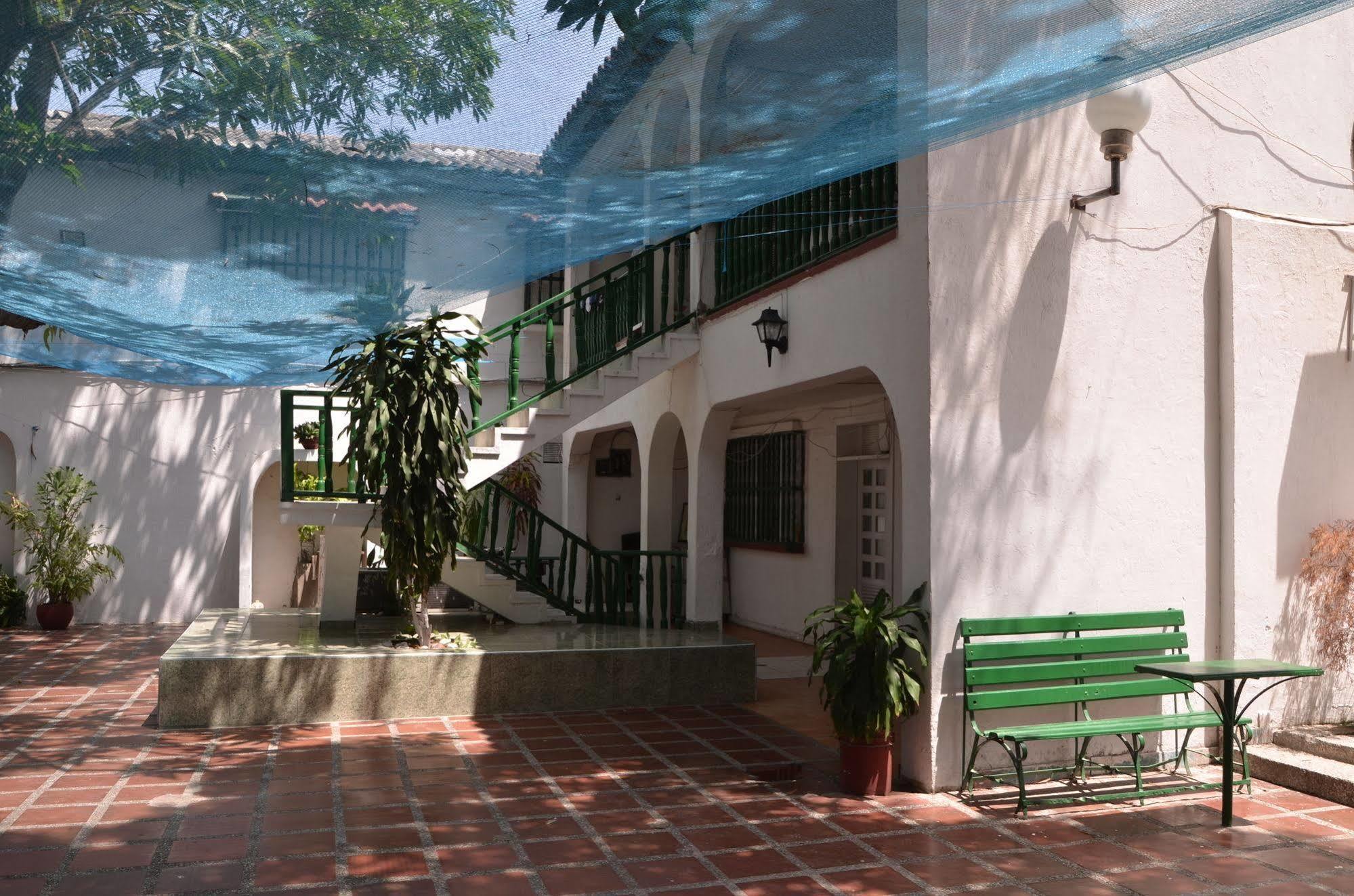 Hotel Vargas Airport Cartagena Eksteriør billede